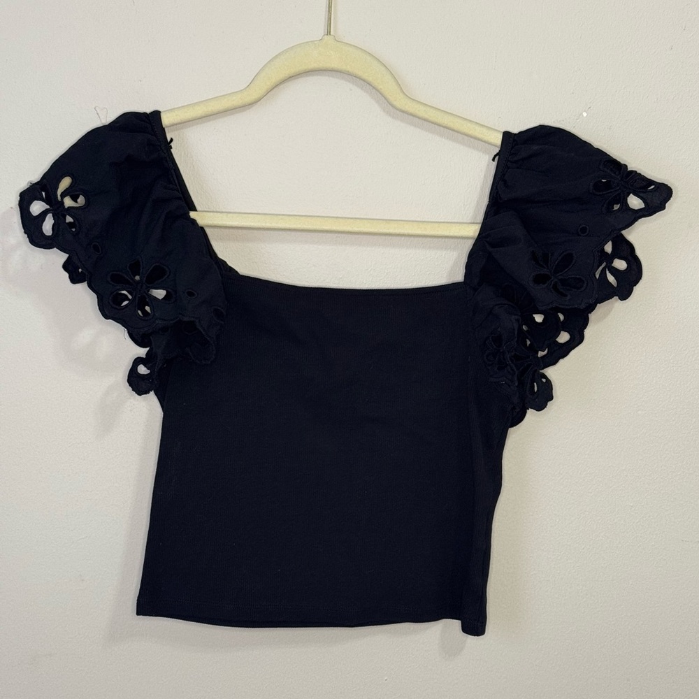 H&M Black floral Top with Embroidered design (M) - Picture 6 of 7